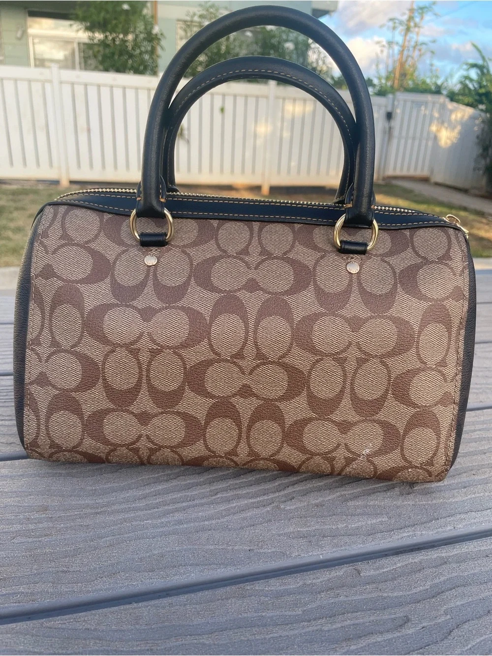 Coach classic medium